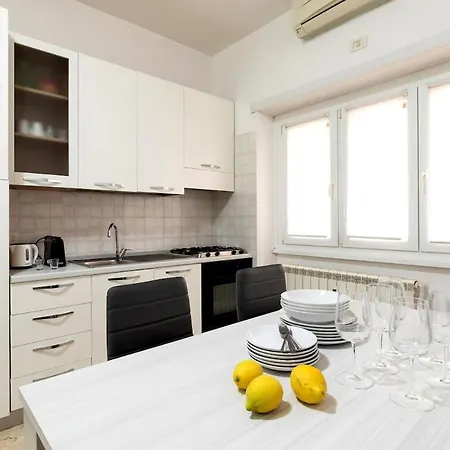 Garbatella Moderno Relax E Comfort Daire