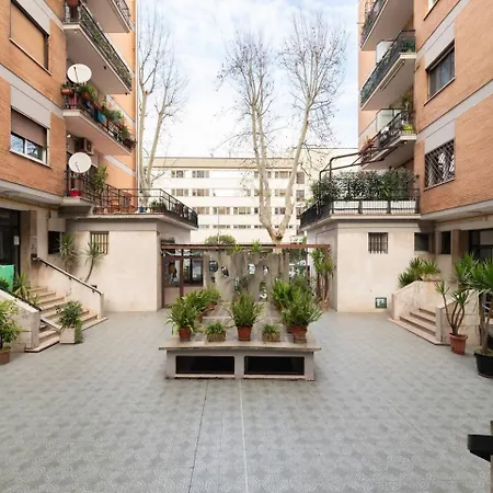 Garbatella Moderno Relax E Comfort Daire Roma