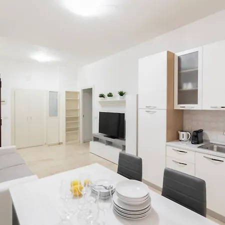 Garbatella Moderno Relax E Comfort